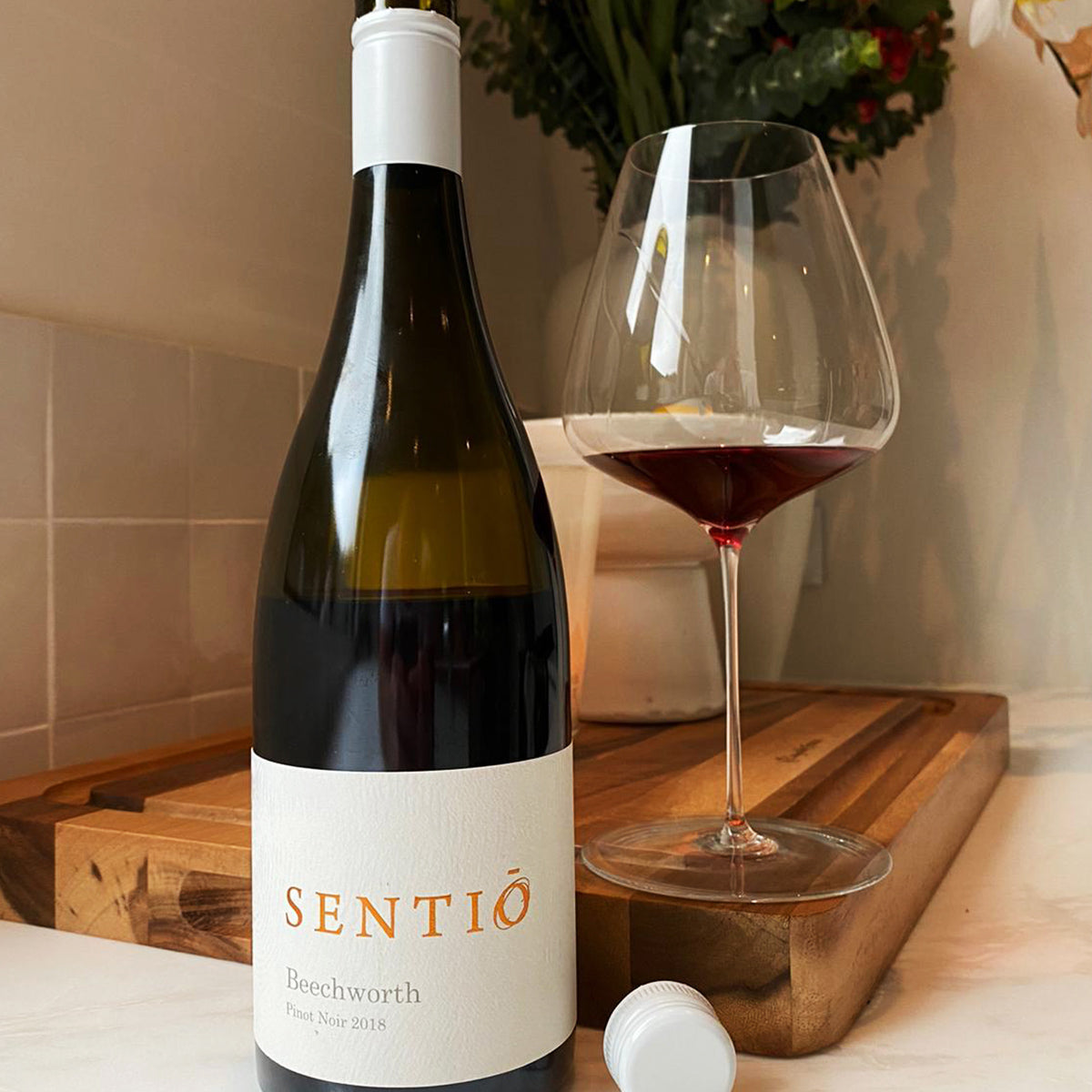Simply-Wines-SENTIO-Wines-Beechworth-Pinot-Noir-2018-Australia